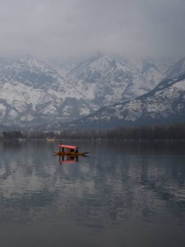 Srinagar: Stunning lakes, beautifully landscaped gardens, and rich cultural heritage