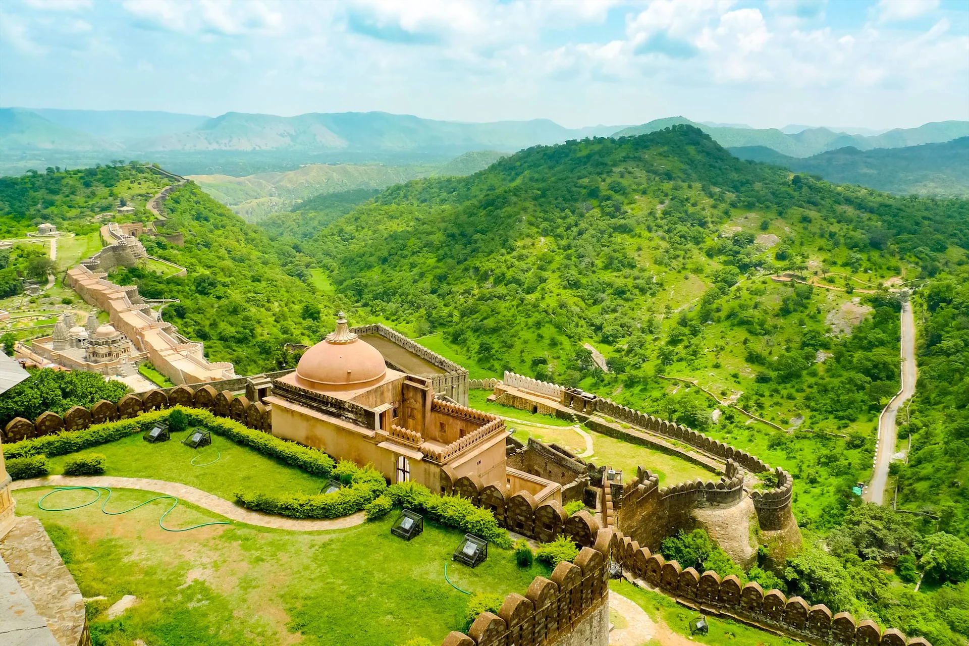 The Great Wall of India | The Second largest wall in World | Kumbhalgarh Fort